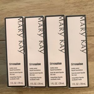Mary Kay Timewise Liquid + Powder Foundation